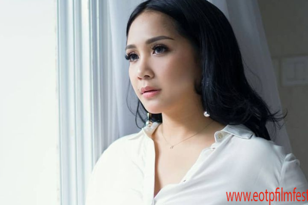Dari Model Iklan